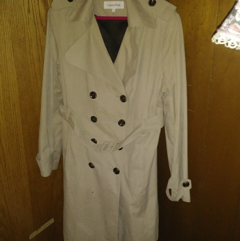 Women's Calvin Klein- Crazy Cute!! READ